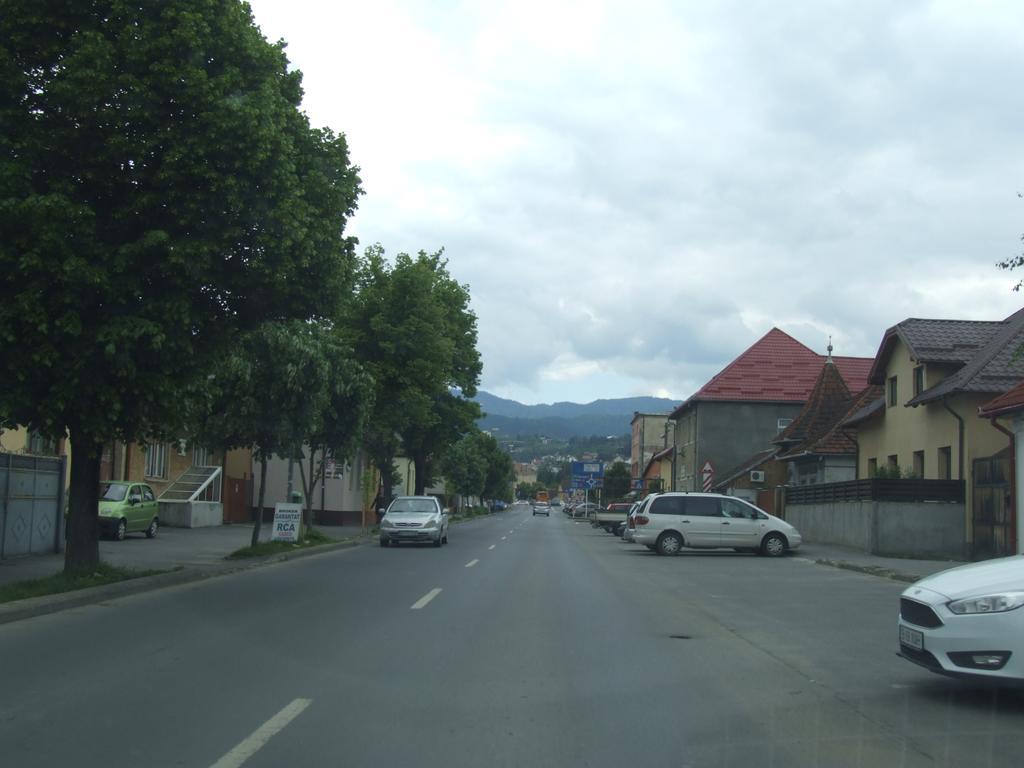 Anca Apartment Brasov Ngoại thất bức ảnh